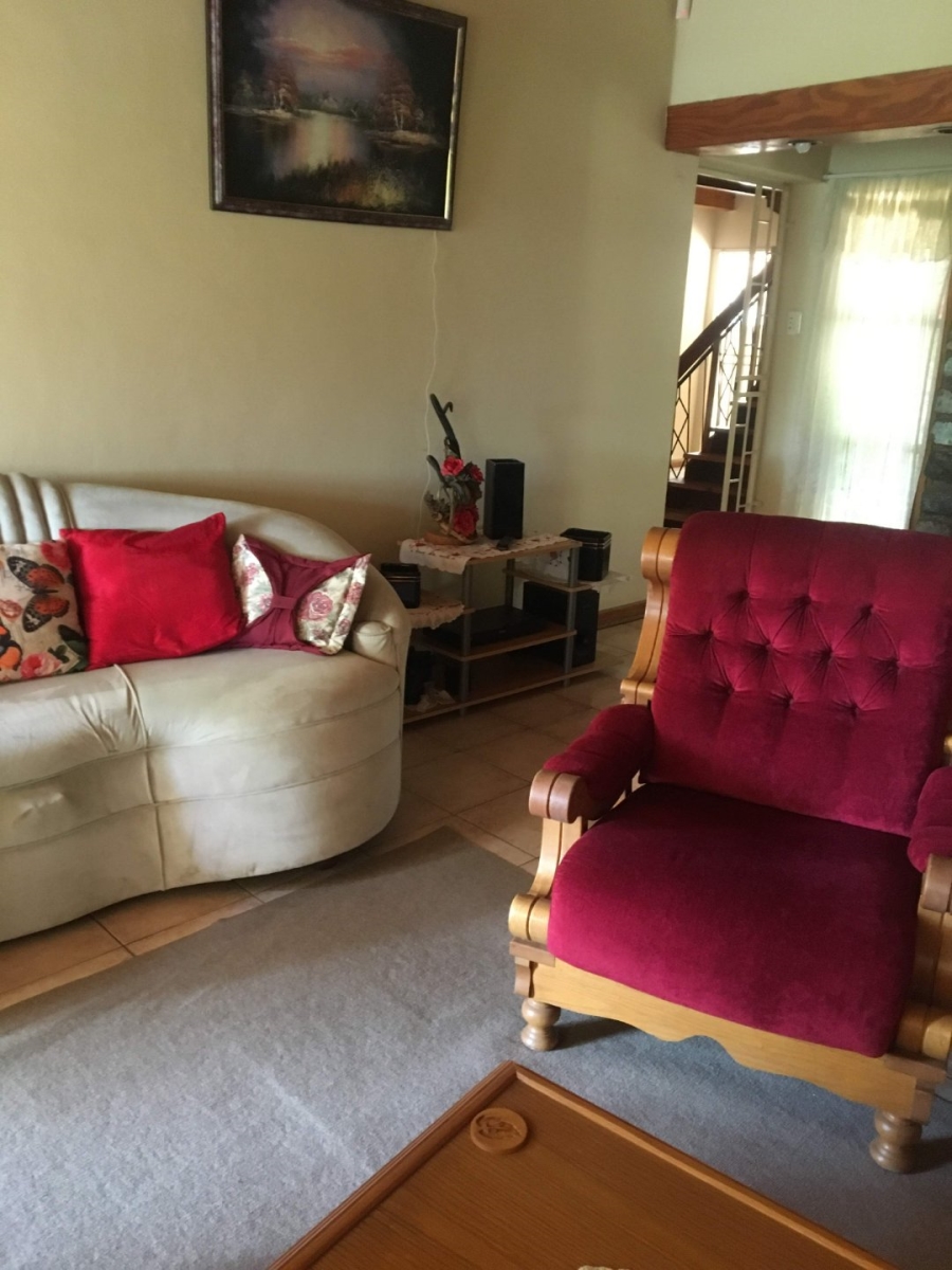 5 Bedroom Property for Sale in Hennenman Free State